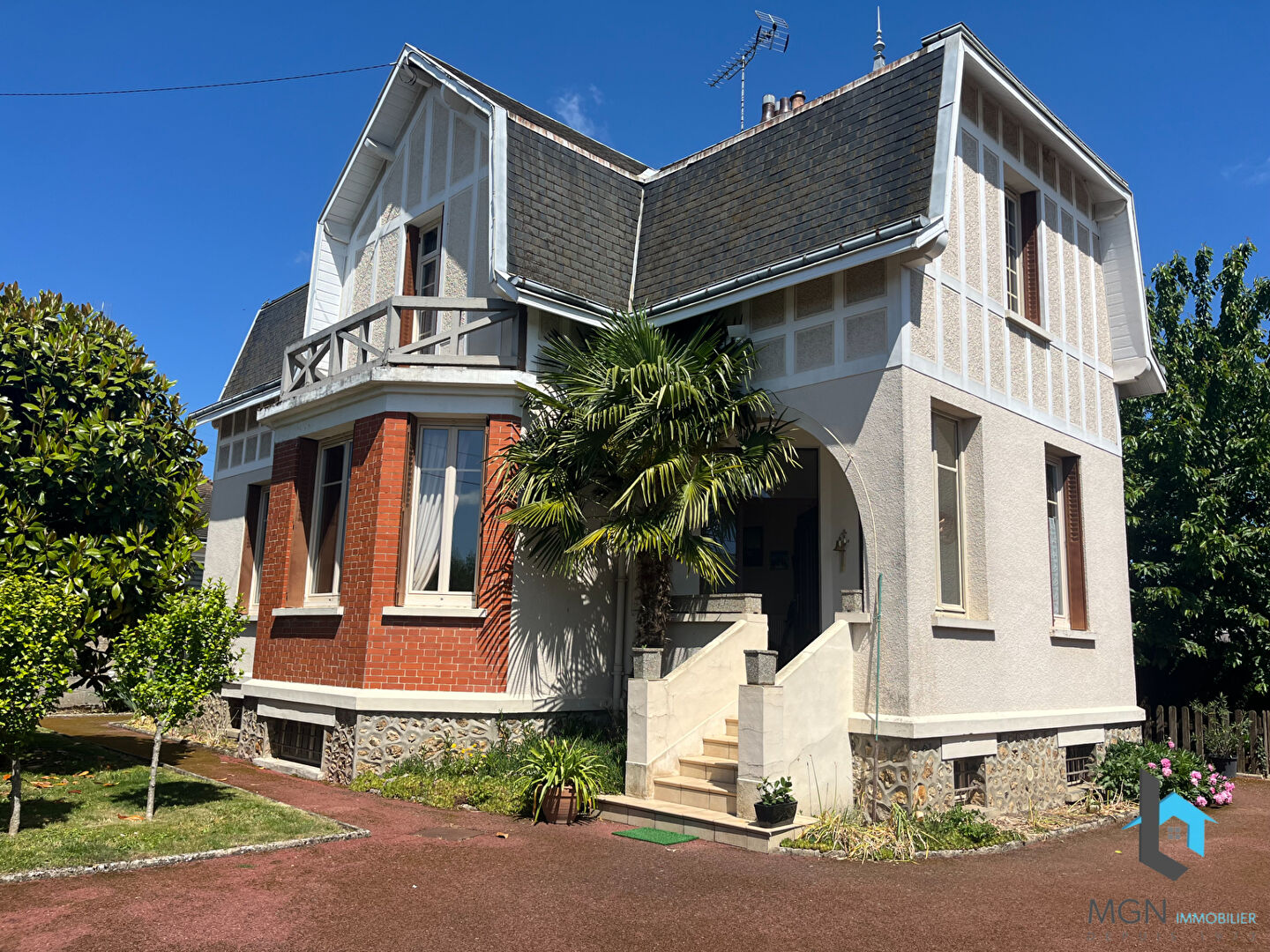 Agence immobilière de MGN Immobilier - MGN IMMOBILIER BONNEVAL