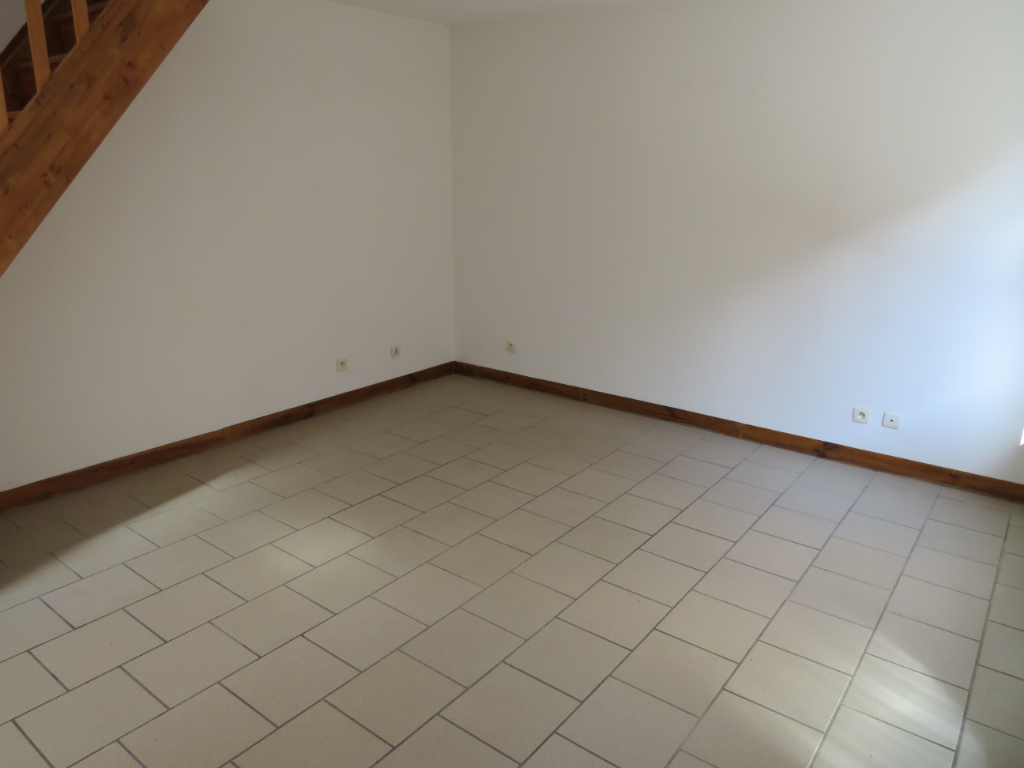 Photo A VENDRE LOGEMENT DANS ILLIERS image 3/6