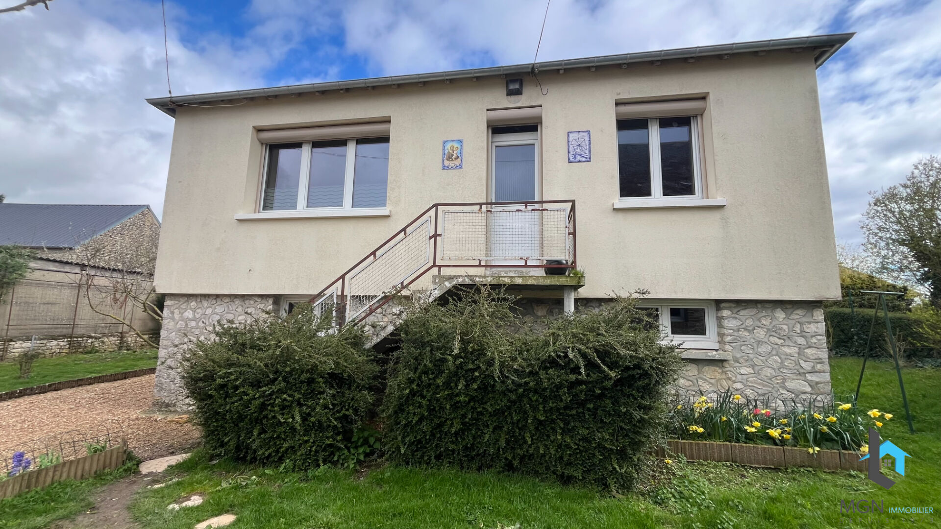 Agence immobilière de MGN Immobilier - MGN IMMOBILIER BONNEVAL