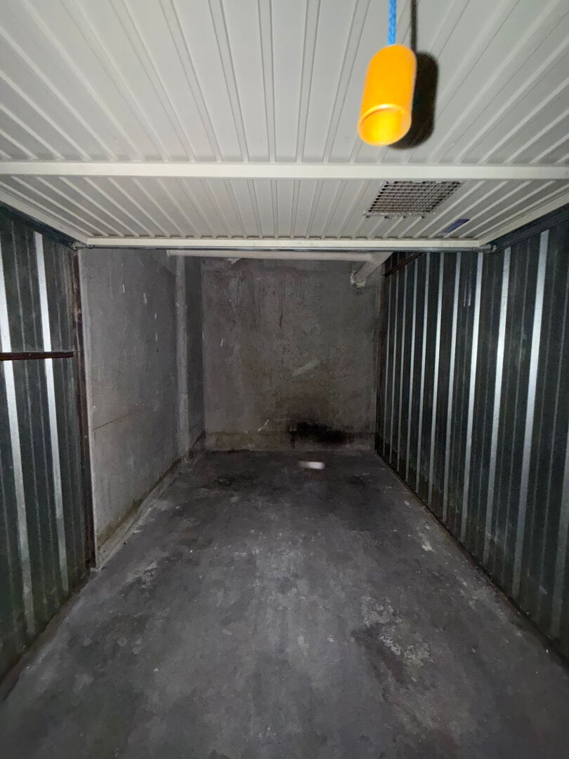 Photo Box 42 rue de l'Aqueduc Paris 10 image 2/6