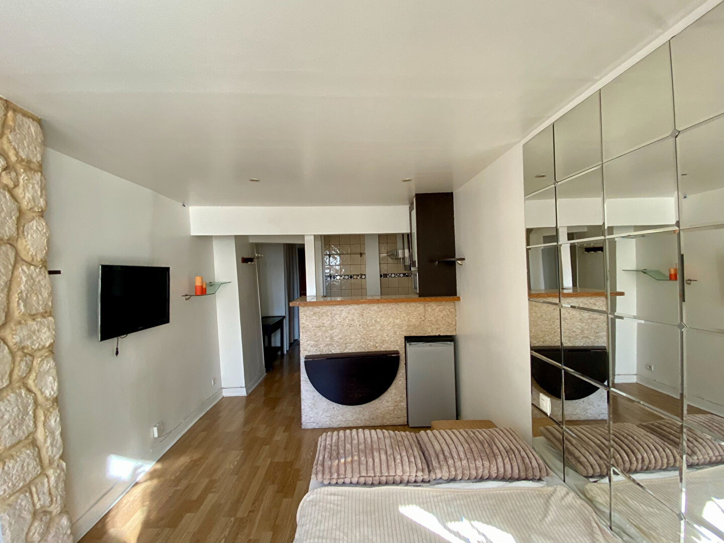 Photo Studio lumineux et calme en plein coeur de Paris image 3/5