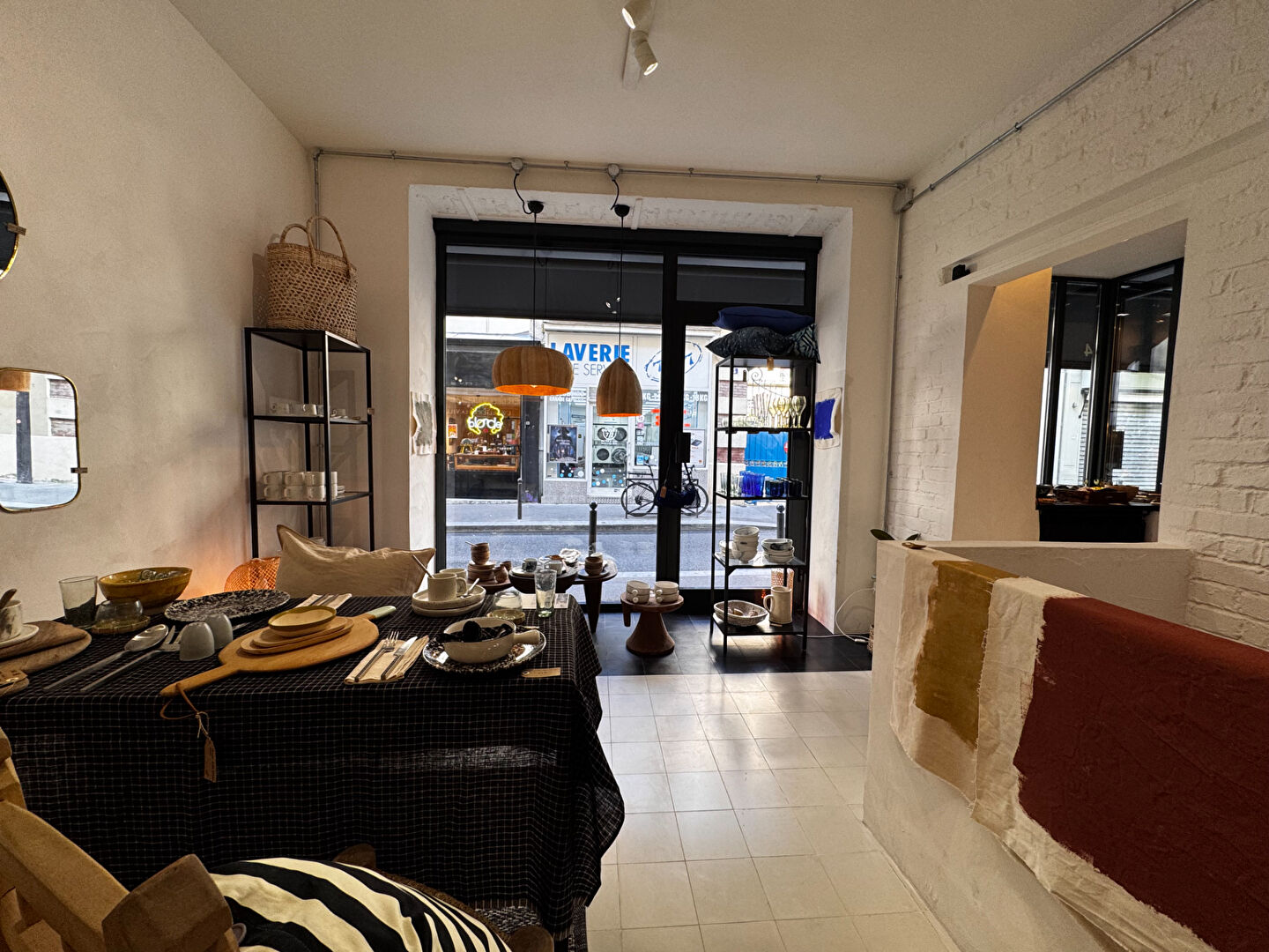 Photo Cession de bail - Paris 19ème Village Jourdain - boutique de 75,03m2 image 2/6