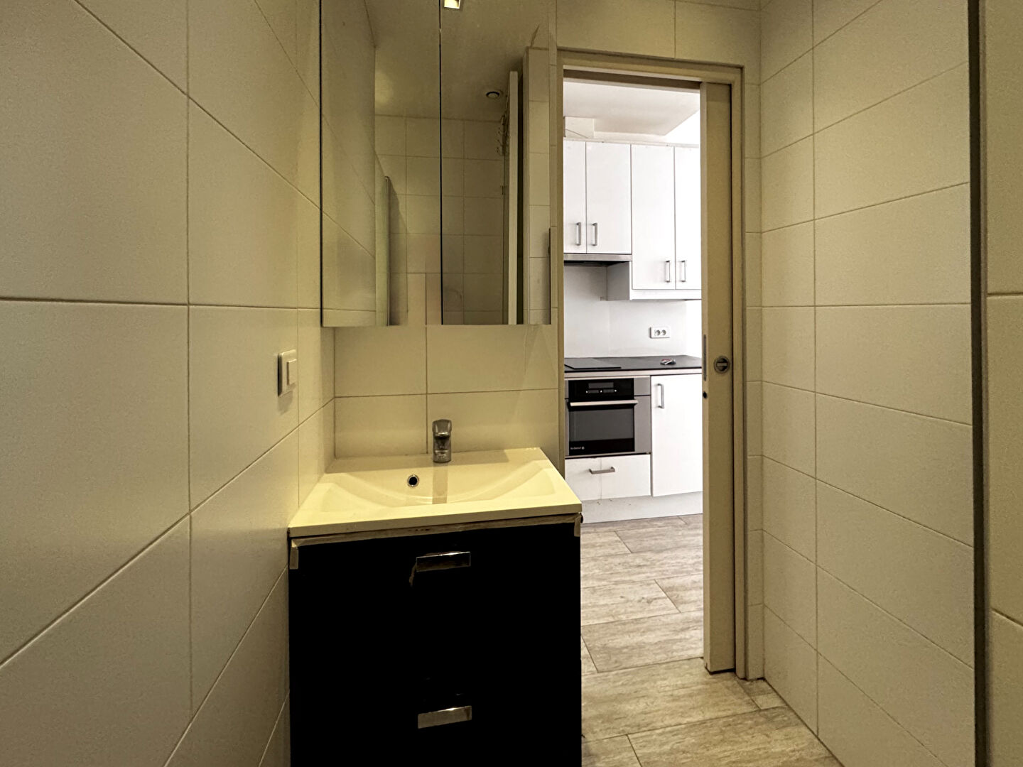 Photo PARIS 8ÈME - STUDIO - À VENDRE image 5/6