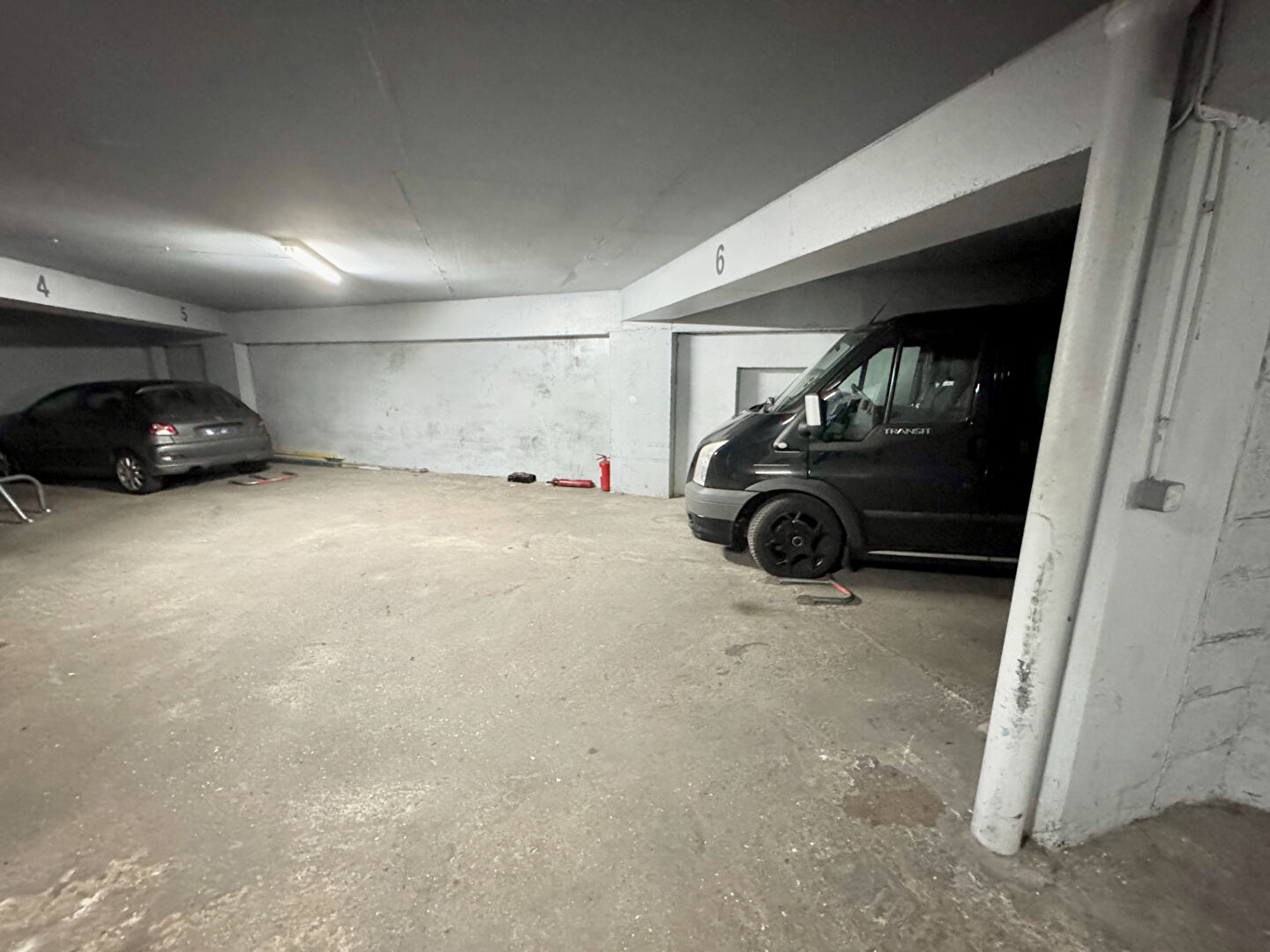 Photo PARKING À LOUER - PARIS 10ÈME image 2/3