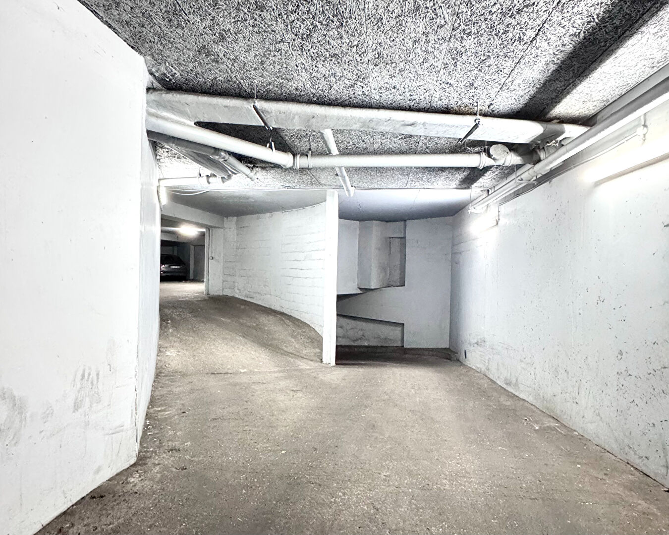 Photo PARKING À LOUER - PARIS 10ÈME image 3/3