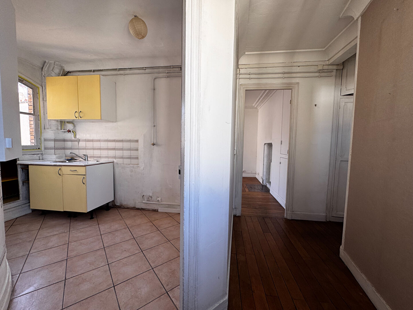 Photo Paris 10ème, Gare de l'Est - appartement 2/3 pièces à rénover image 4/6