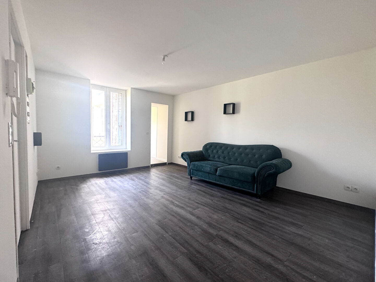 Photo GONNESSE - 2 PIÈCES - MEUBLÉ image 1/6