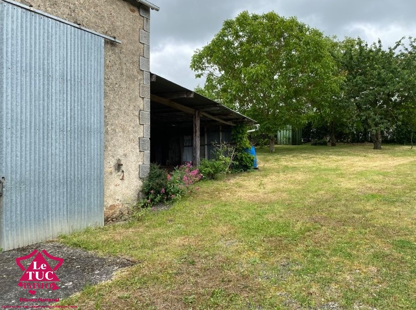 MOUTIERS SOUS ARGENTON Grange à rénover ! MoutierssousArgenton 79150
