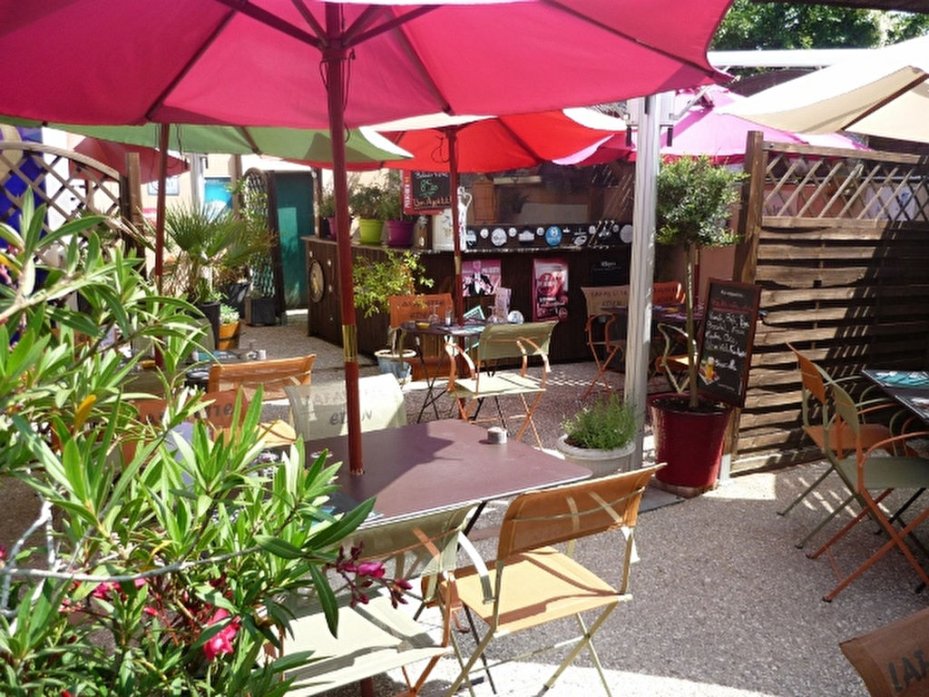 Photo Fond de commerce à CHALIGNY, bar, tabac, pmu, restaurant, salle ambiance image 2/6