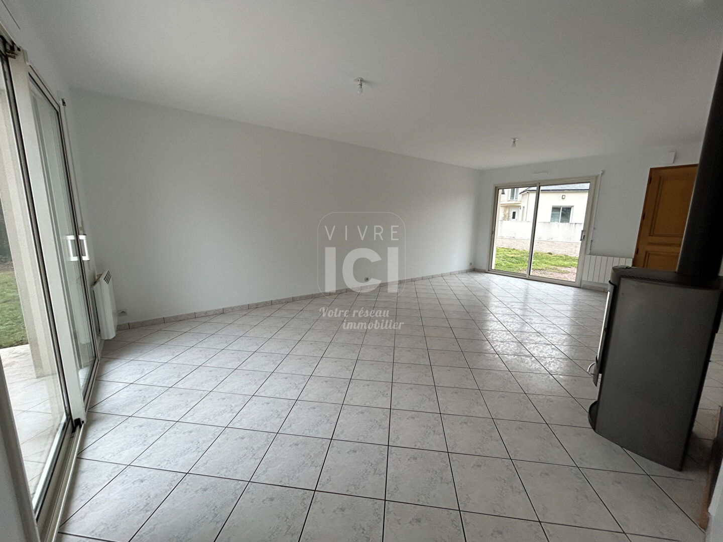 Photo A louer - Maison Treillières 4 pièce(s) 90 m2 avec jardin et garage image 3/6