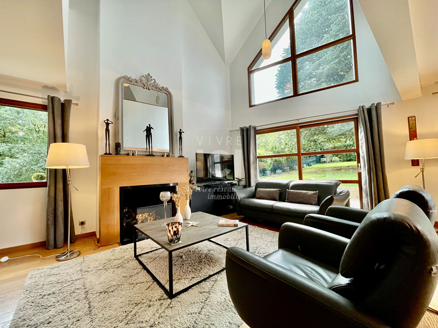 Photo MAISON D'ARCHITECTE - 180M² - 1000M² PARCELLE - 4/5 CHAMBRES + BUREAU - BOURG image 5/6