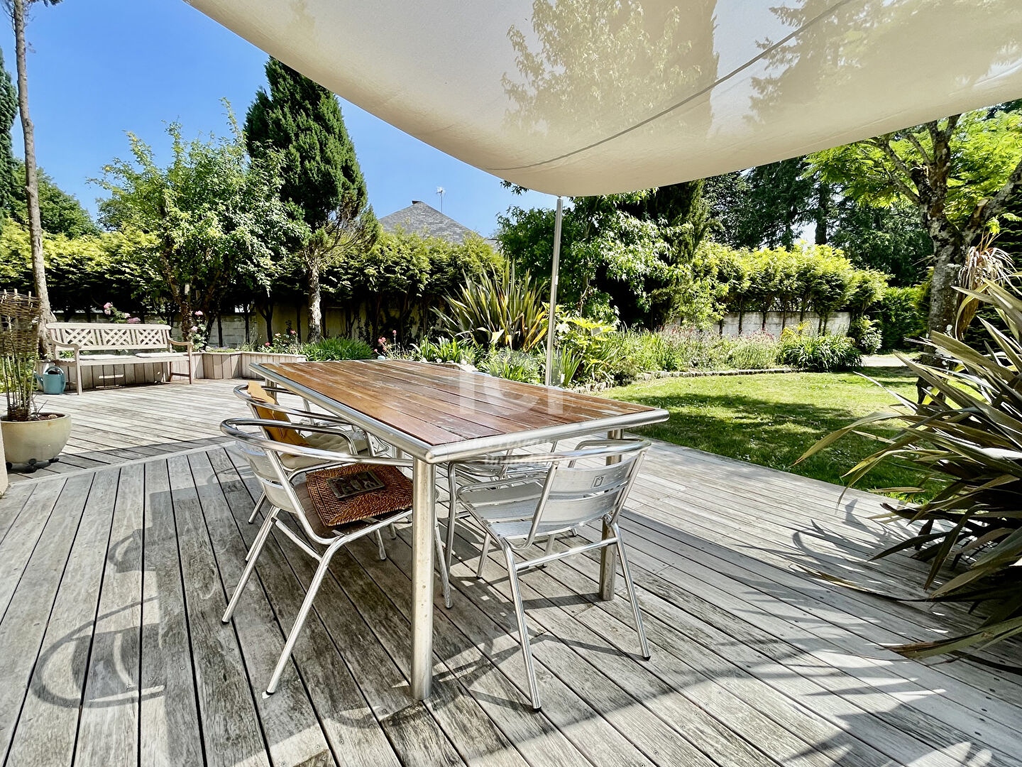 MAISON - TREILLIERES - 180M² - 4 CHAMBRES - GARAGE - CARPORT - 1900M²