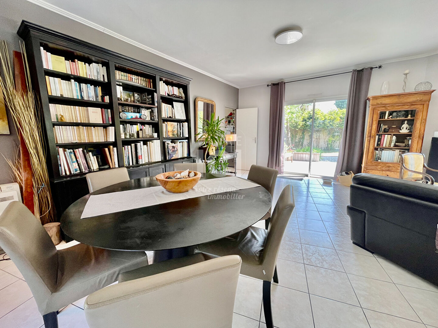 Photo MAISON - TREILLIERES - 180M² - 4 CHAMBRES - GARAGE - CARPORT - 1900M² image 2/6