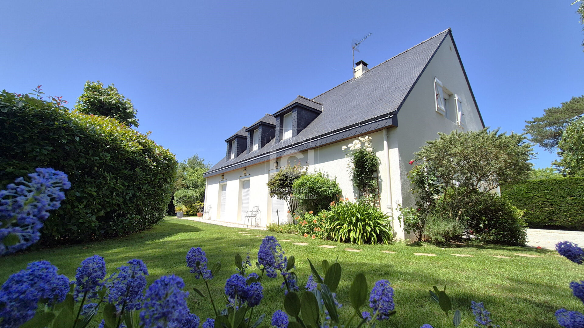 Maison familiale indépendante à Sautron