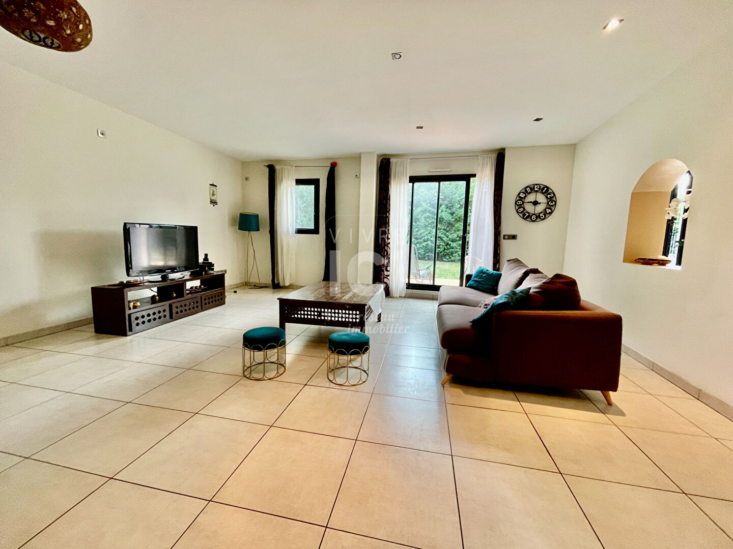 Photo MAISON - 140M² - PERRIERE - 4CHAMBRES image 5/6