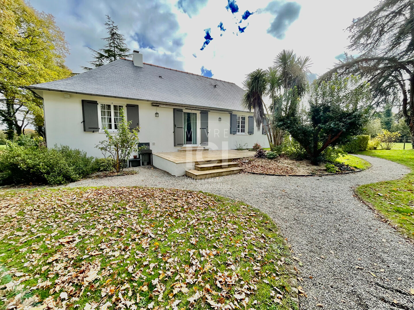 MAISON - 3 CHAMBRES - -PLAIN PIED -170M² - 8000M² - CALME - GRANDCHAMP DES FONTAINES