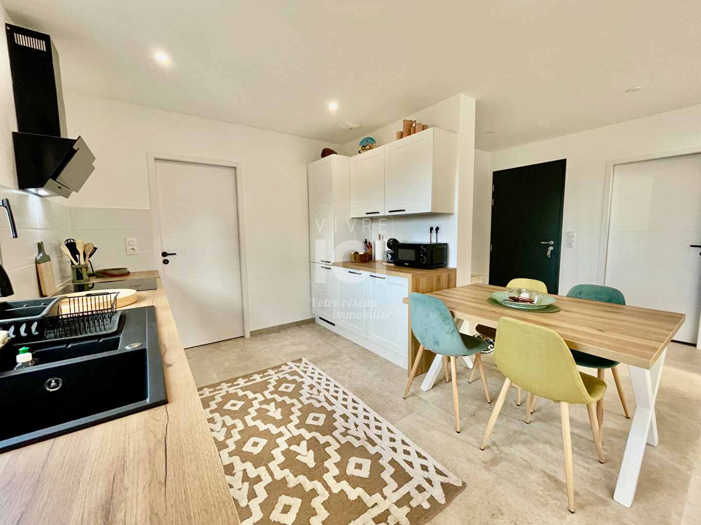 MAISON- TREILLIERES - 4 CHAMBRES + BUREAU - 115m² - MENARDAIS