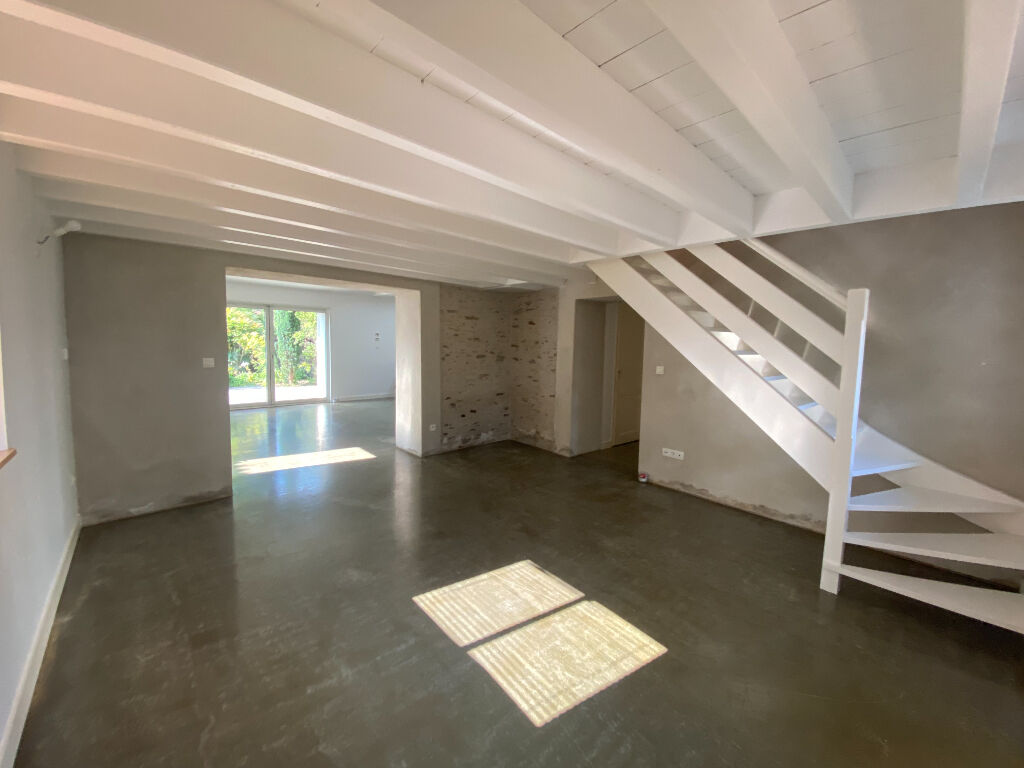Photo Maison à louer à Carquefou de 3 chambres 130m² image 3/6