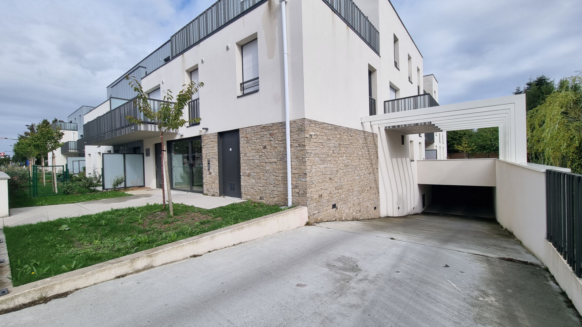 Photo Appartement Sautron 80m² - hyper bourg - dernier étage - terrasse image 1/6
