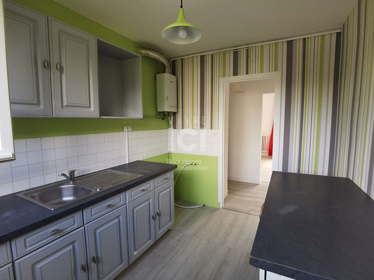 Photo Appartement 4 pièces - 76.92 m² à Saint Sébastien Sur Loire avec cave et parking image 2/6