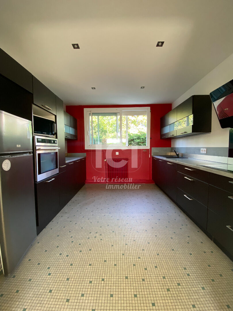 Photo Maison Sainte Luce Sur Loire  7 pièce(s) 160.67 m2 - Jardin clos - Garage - Terrasse image 3/6