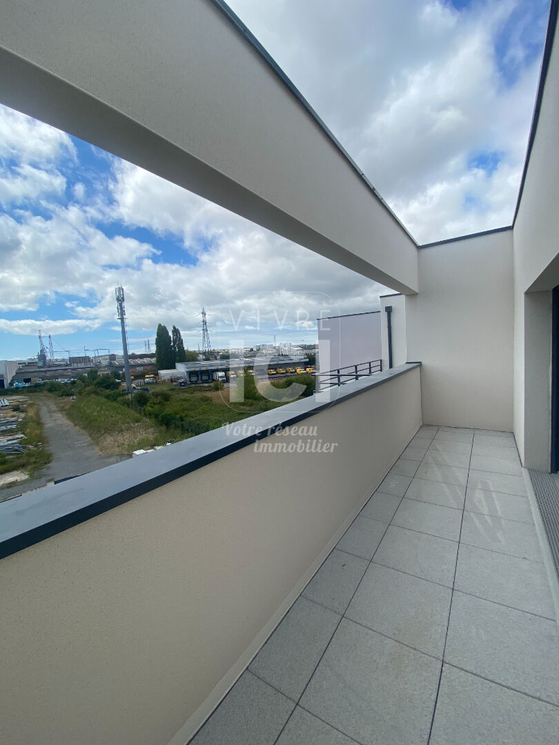 Appartement Saint Nazaire  2 pièce(s) 48.83 m2 - Terrasse - Place de parking
