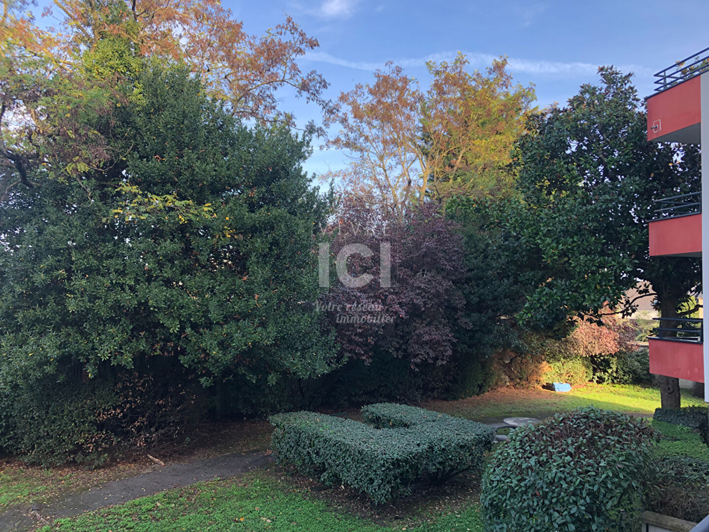 Appartement 2 pièces à Nantes avec terrasse et box - Proche Leclerc Paridis