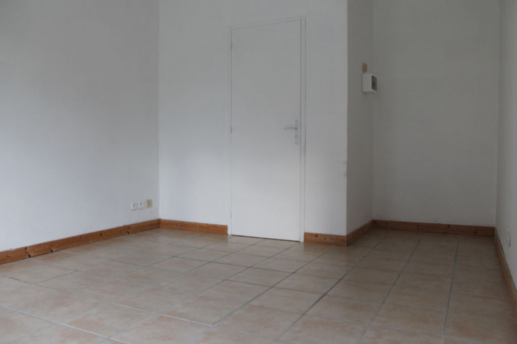 Photo Local commercial CONCARNEAU 17 m² image 3/4