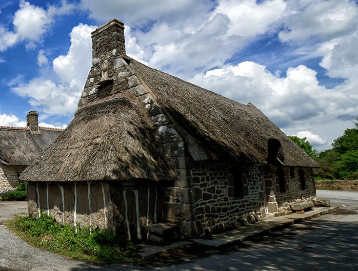 Photo Maison pleine de charme à rénover 5 pièce(s) 100 m2 image 2/6