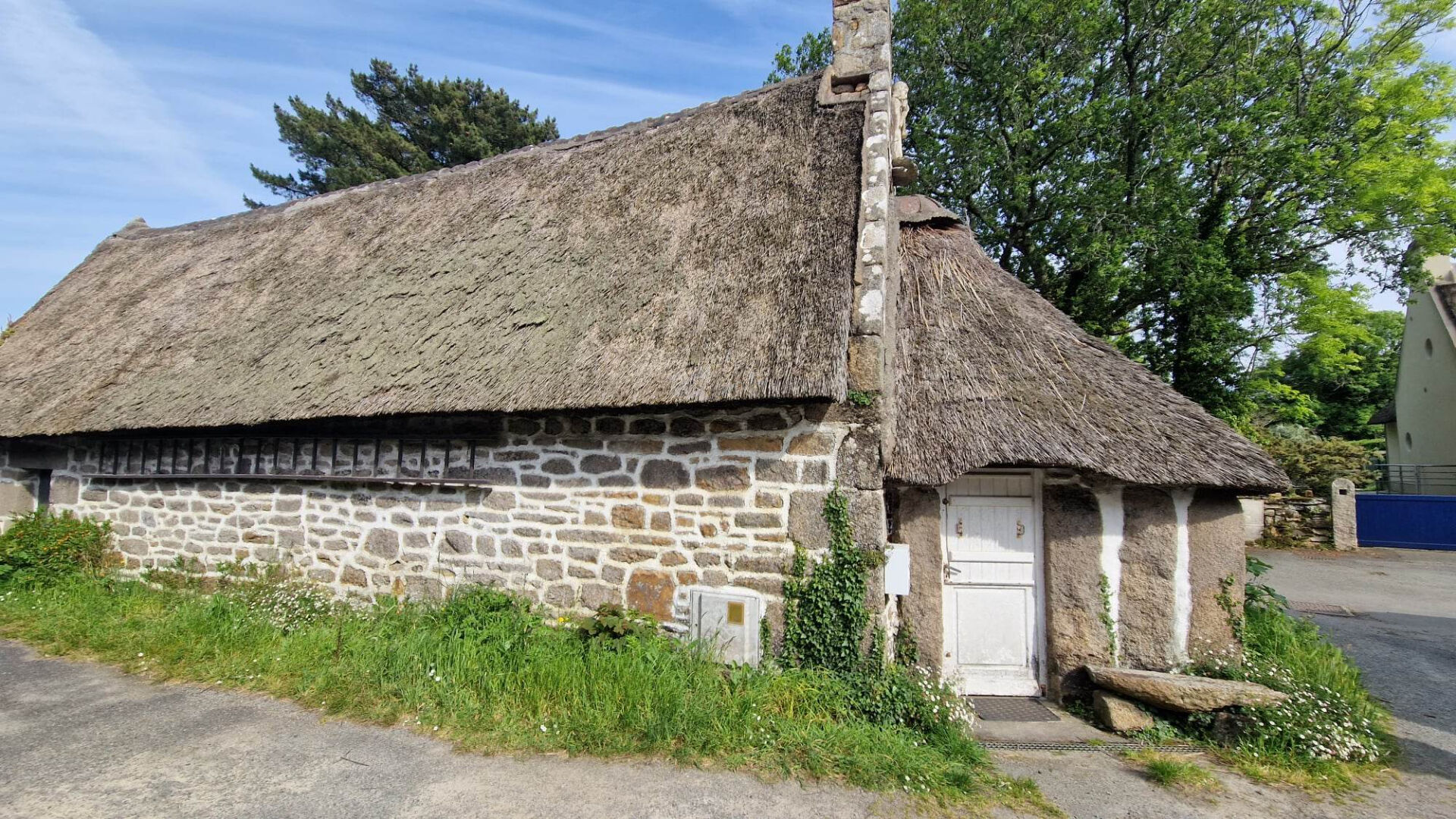 Photo Maison pleine de charme à rénover 5 pièce(s) 100 m2 image 3/6