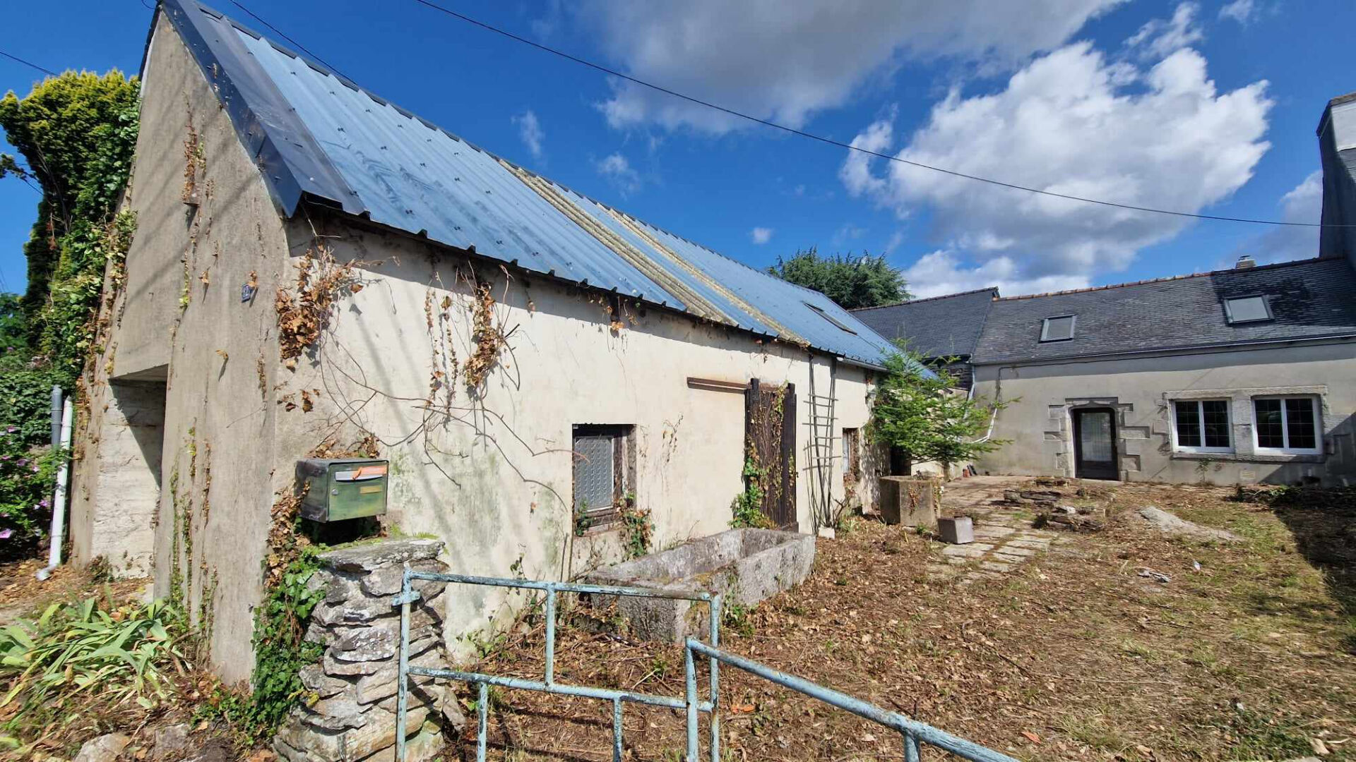 Photo Maison Concarneau 100 m² à rénover entièrement + Dépendance de 100m² image 1/6