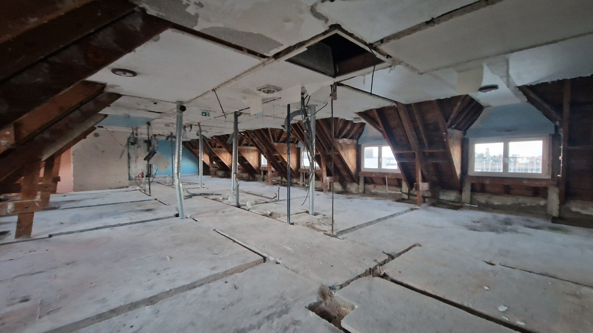 Photo Immeuble Concarneau 4 pièce(s) 700 m2 VUE SUR LE PORT image 6/6
