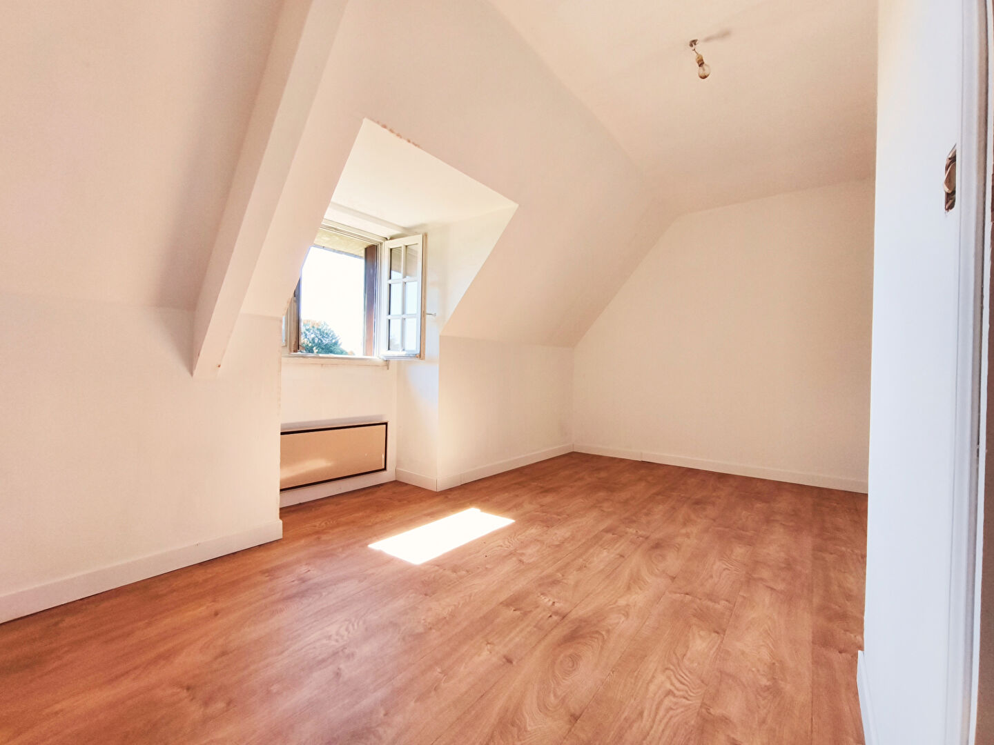 Photo Maison Tréméven - 6 pièce(s) - 4 chambres - 136,5 m2 image 2/6