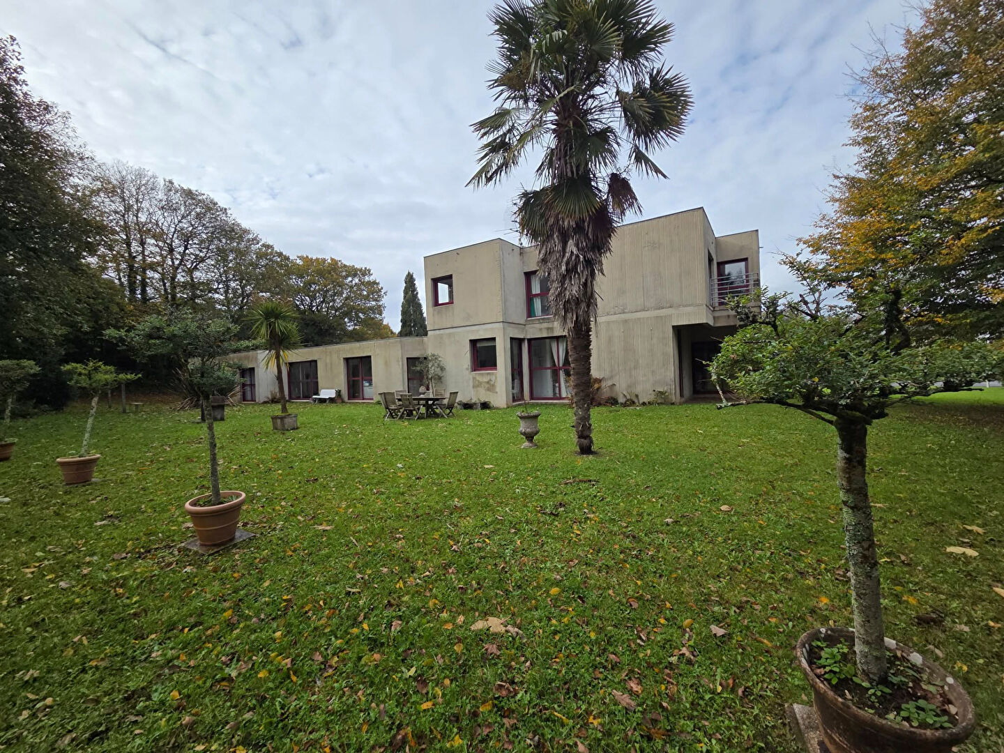 Photo Maison Scaer 11 pièce(s) 252 m2 image 1/6