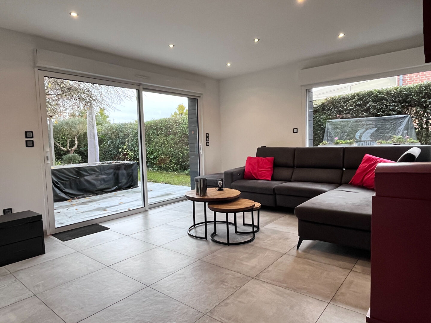 Photo Maison coup de coeur avec grande pièce de vie donnant sur le jardin- n°6839 image 2/6