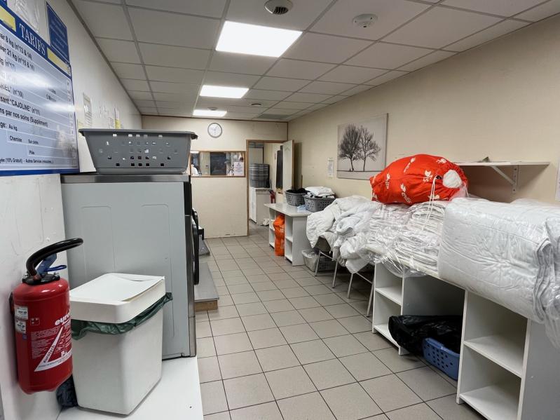 Photo À vendre - Laverie blanchisserie équipée avec clientèle fidèle - Vallée de la Bruche image 3/5