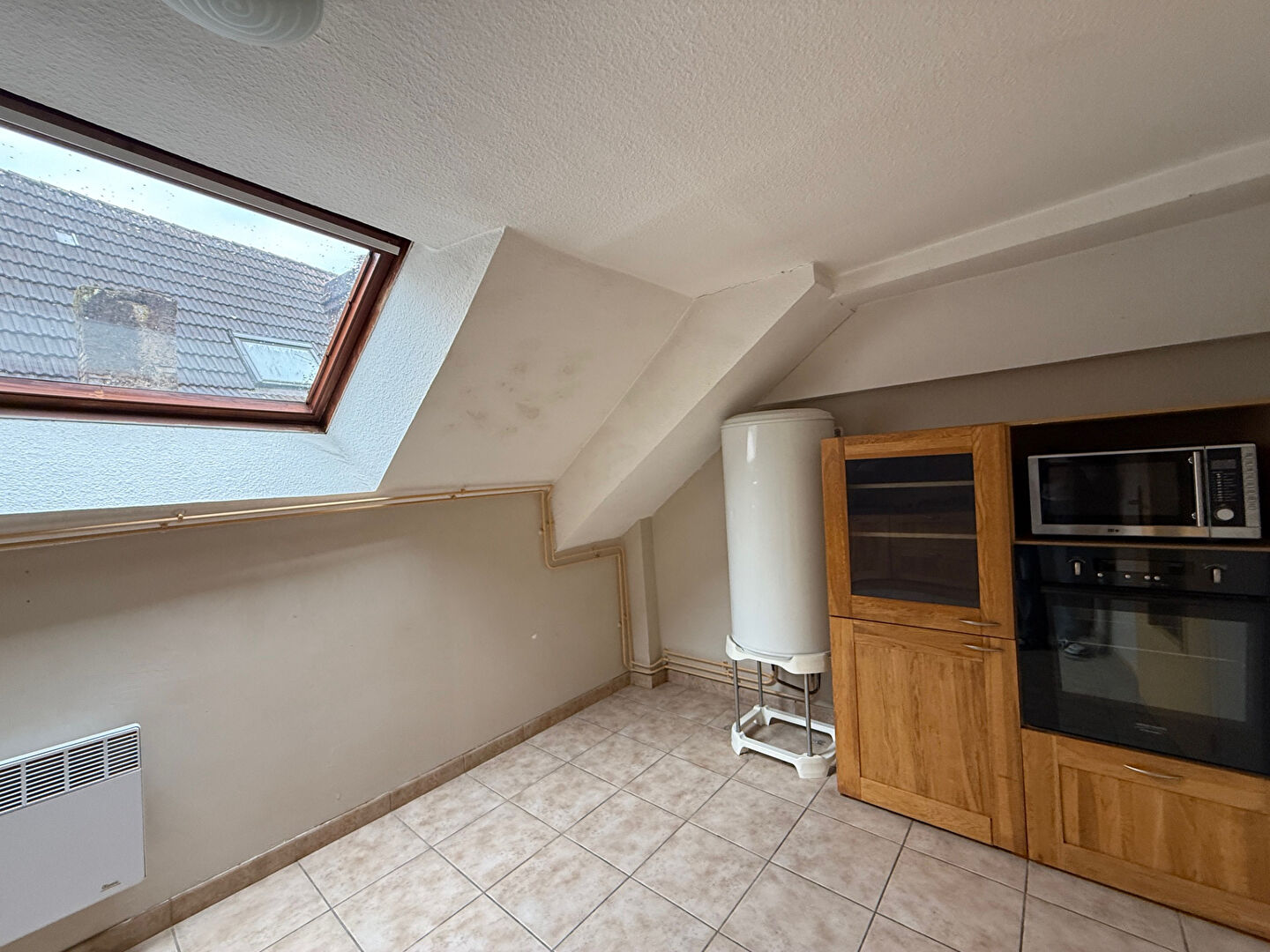 Photo Appartement Lons-Le-Saunier 2 pièces / 1 chambre / 70 m² image 3/6