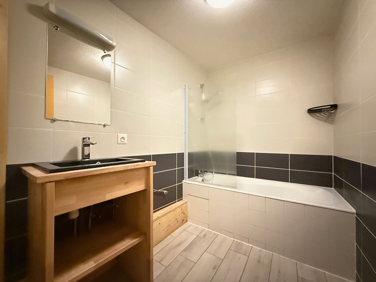 Photo Appartement Lons-Le-Saunier 2 pièces / 1 chambre / 70 m² image 6/6