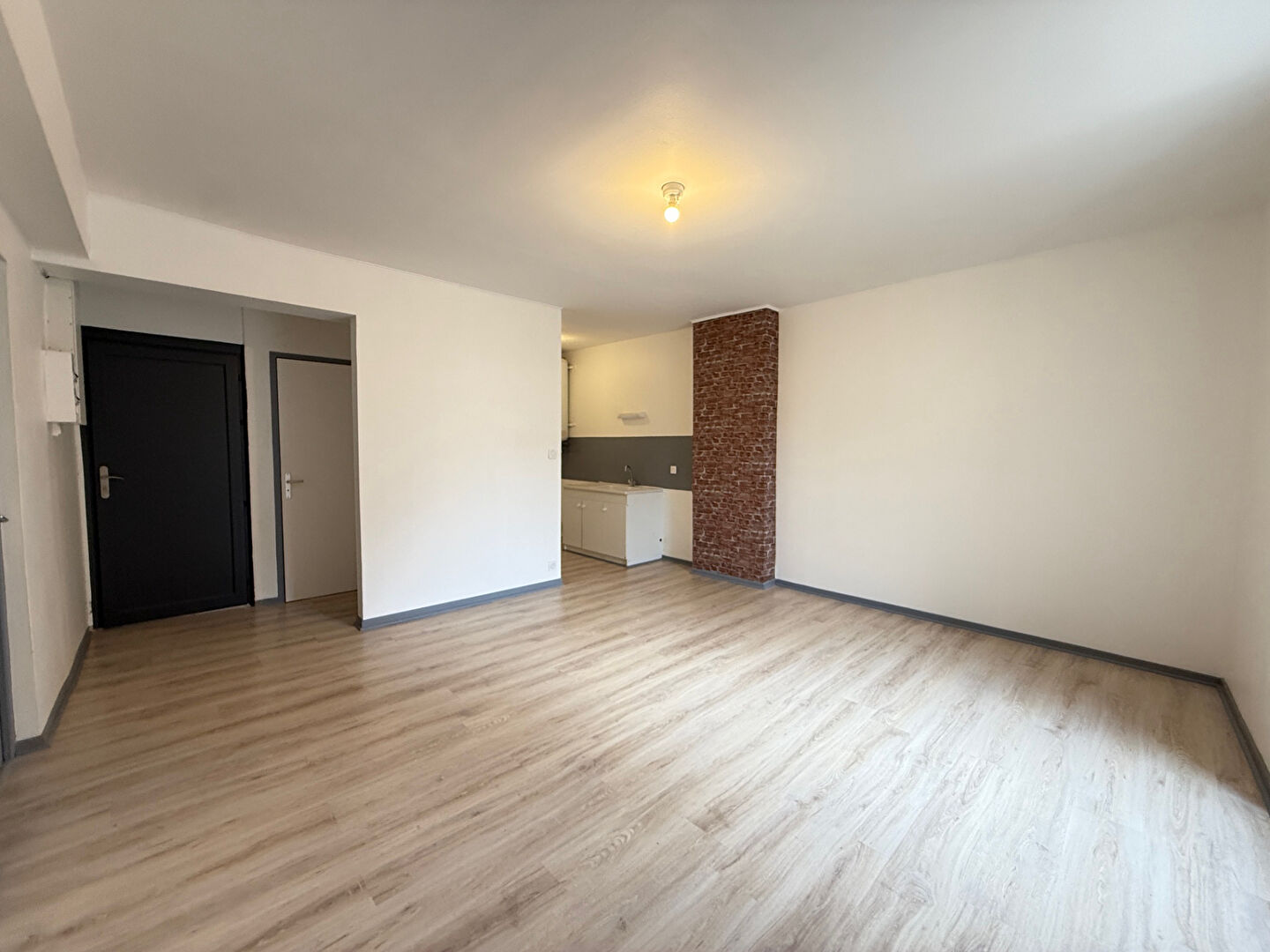 Appartement Lons-Le-Saunier 3 pièces /  2 chambres / 54.75 m²