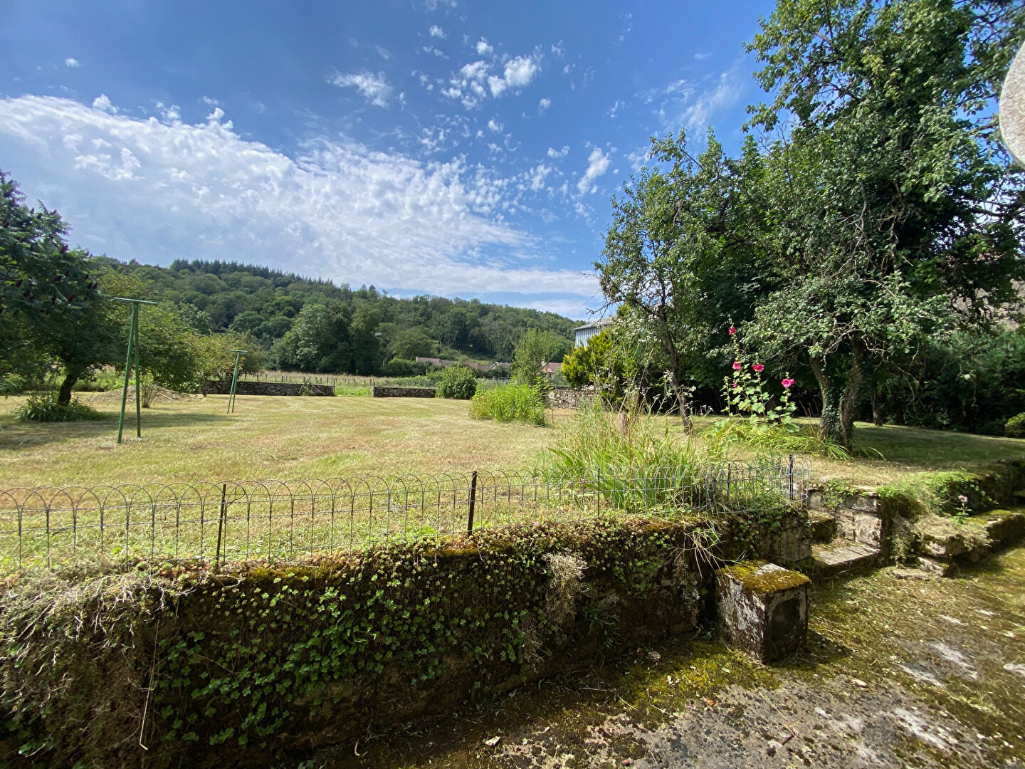 Ensemble immobilier proximité d'Orgelet / 10 pièces / 4 chambres