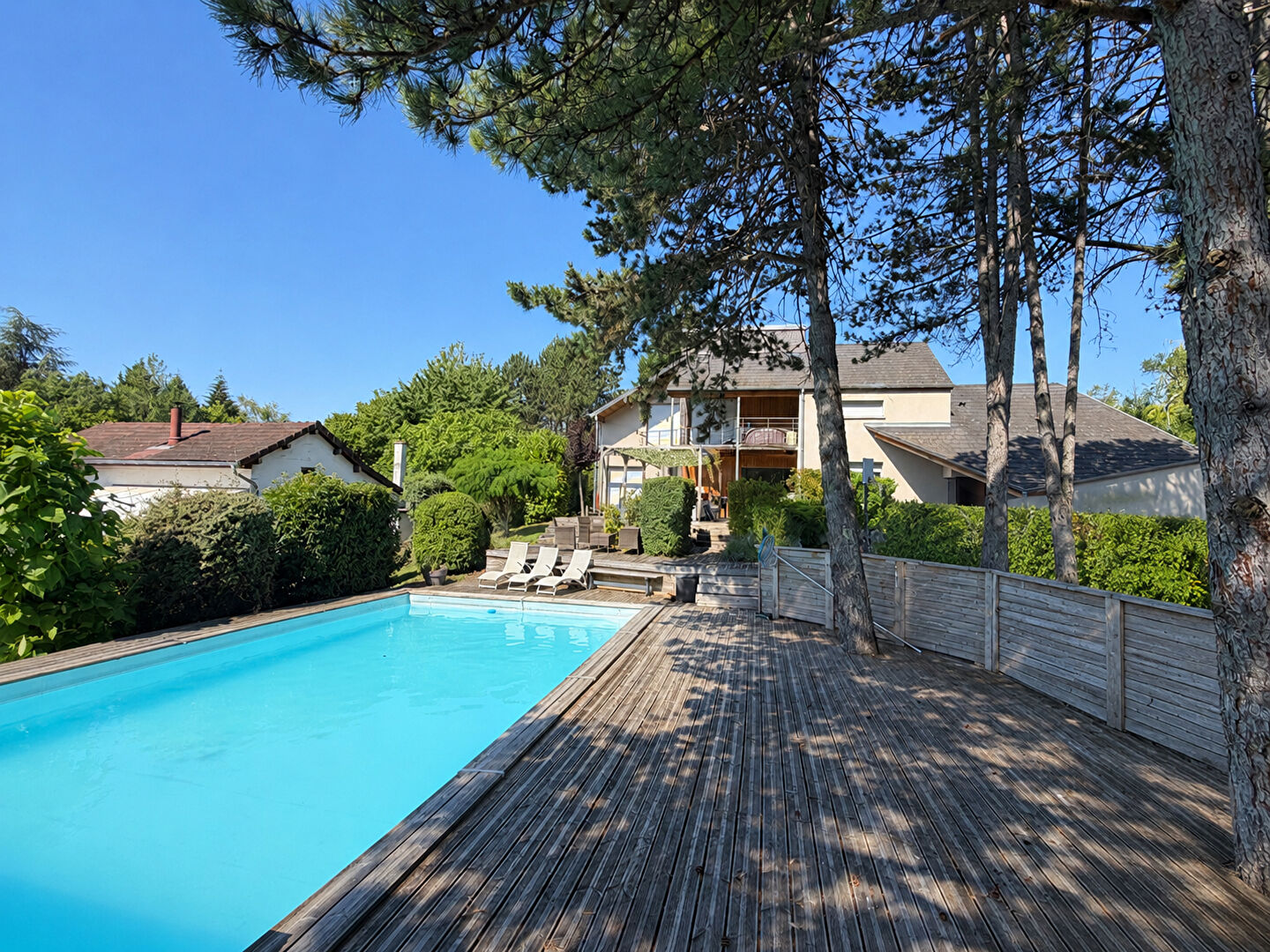 Agence immobilière de 4% immobilier Lons-le-Saunier