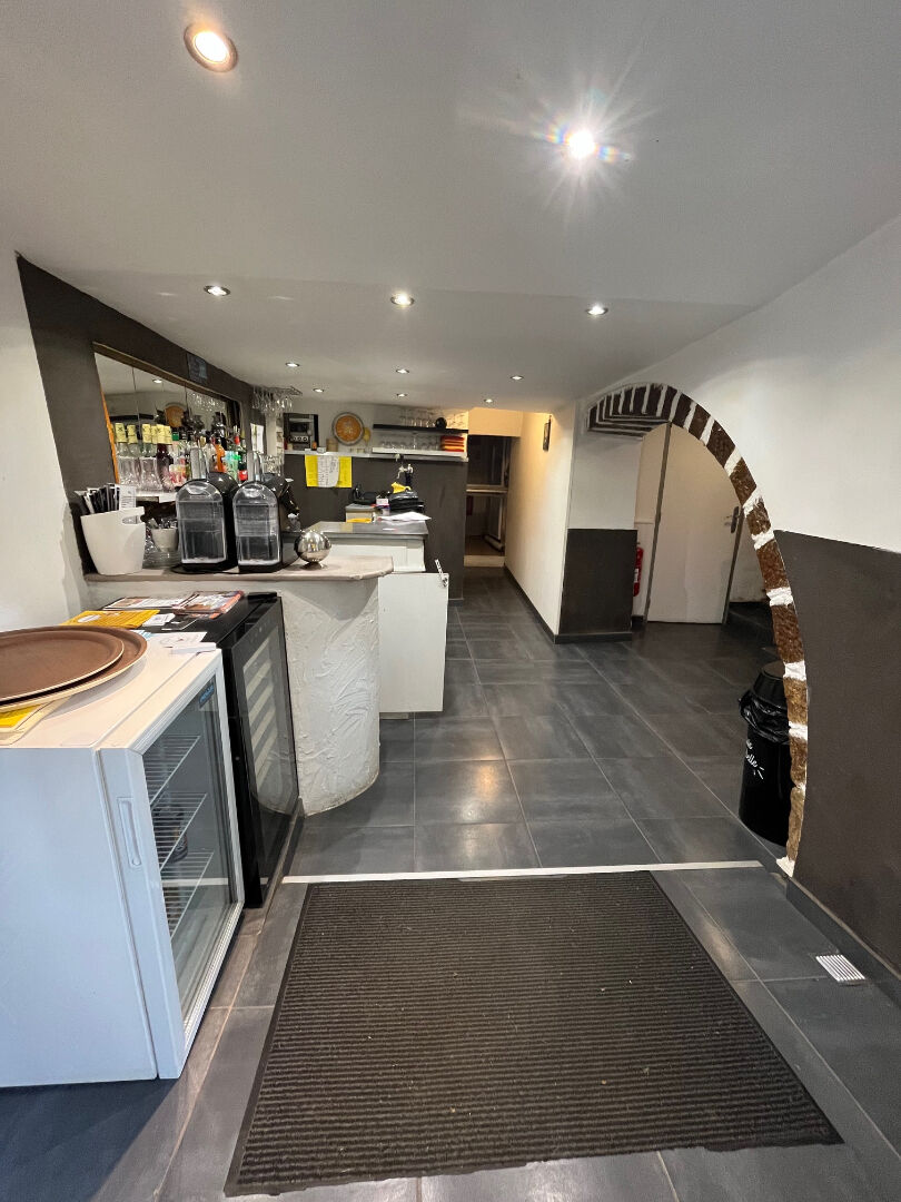 Photo Fonds de commerce Saint Maximin La Sainte Baume 3 pièce(s) 35 m2 image 3/4