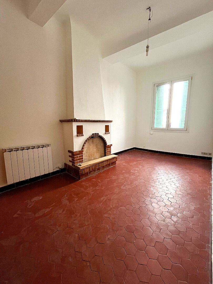 Photo Maison de village de 121 m²  avec extérieur image 2/6