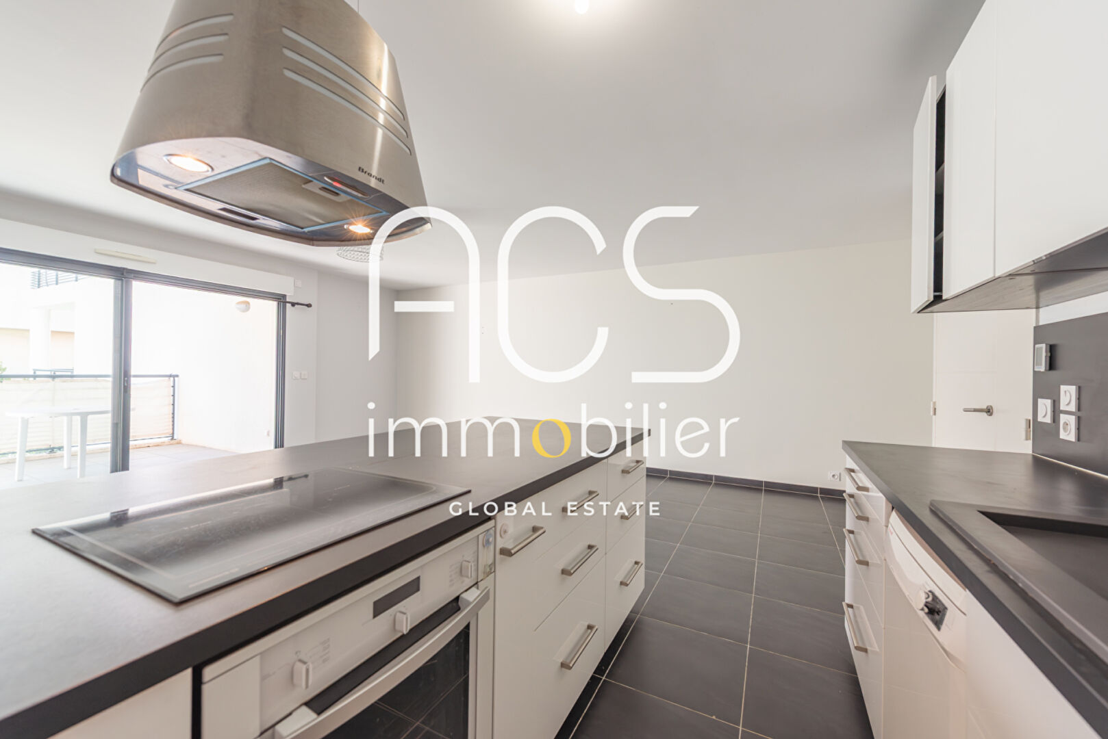 Photo Achat Vente Appartement 3 pièces 77 m² avec terrasse et double garage ? Saint-Raphaël centre image 1/6