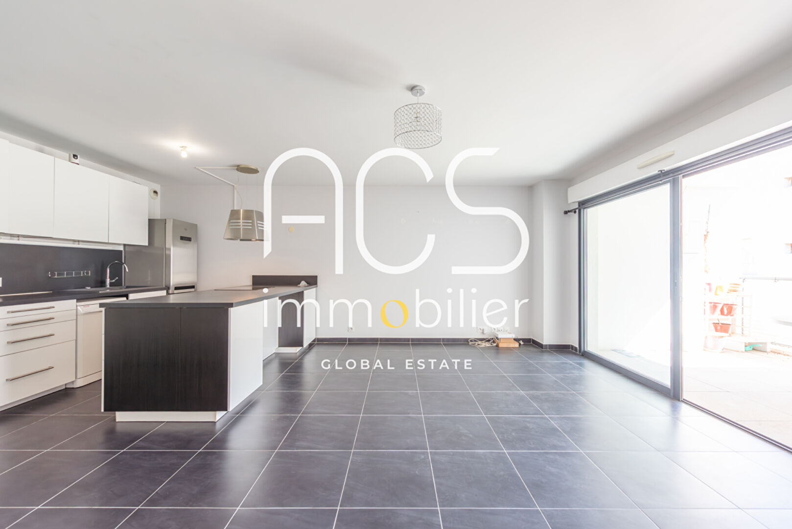 Photo Achat Vente Appartement 3 pièces 77 m² avec terrasse et double garage ? Saint-Raphaël centre image 3/6