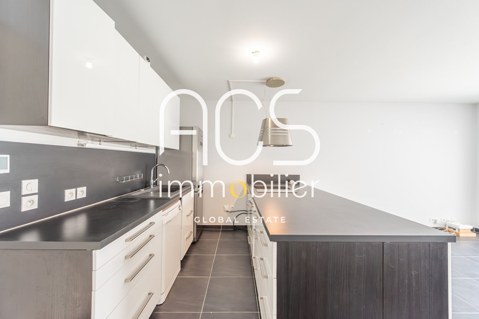 Photo Achat Vente Appartement 3 pièces 77 m² avec terrasse et double garage ? Saint-Raphaël centre image 4/6