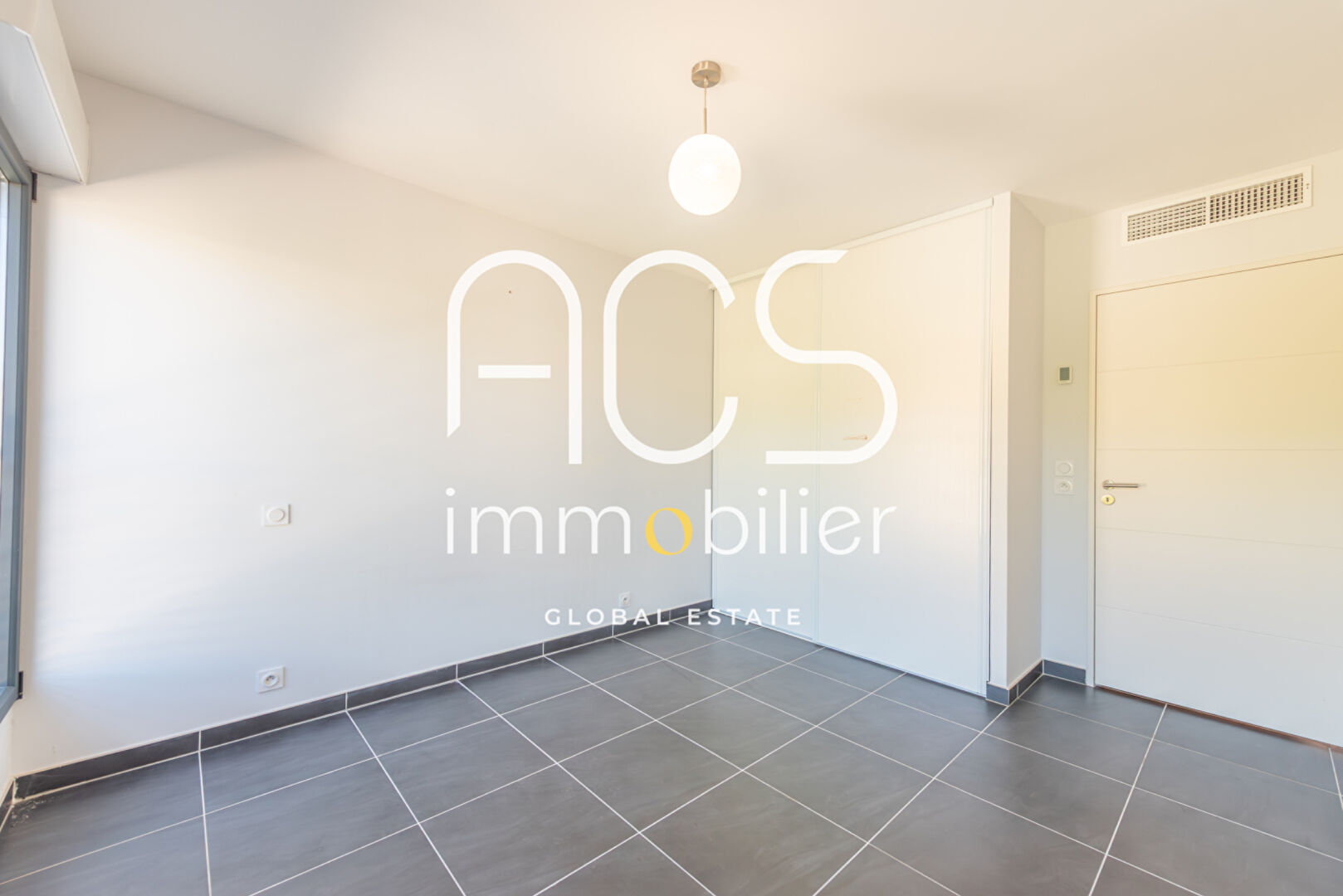 Photo Achat Vente Appartement 3 pièces 77 m² avec terrasse et double garage ? Saint-Raphaël centre image 6/6