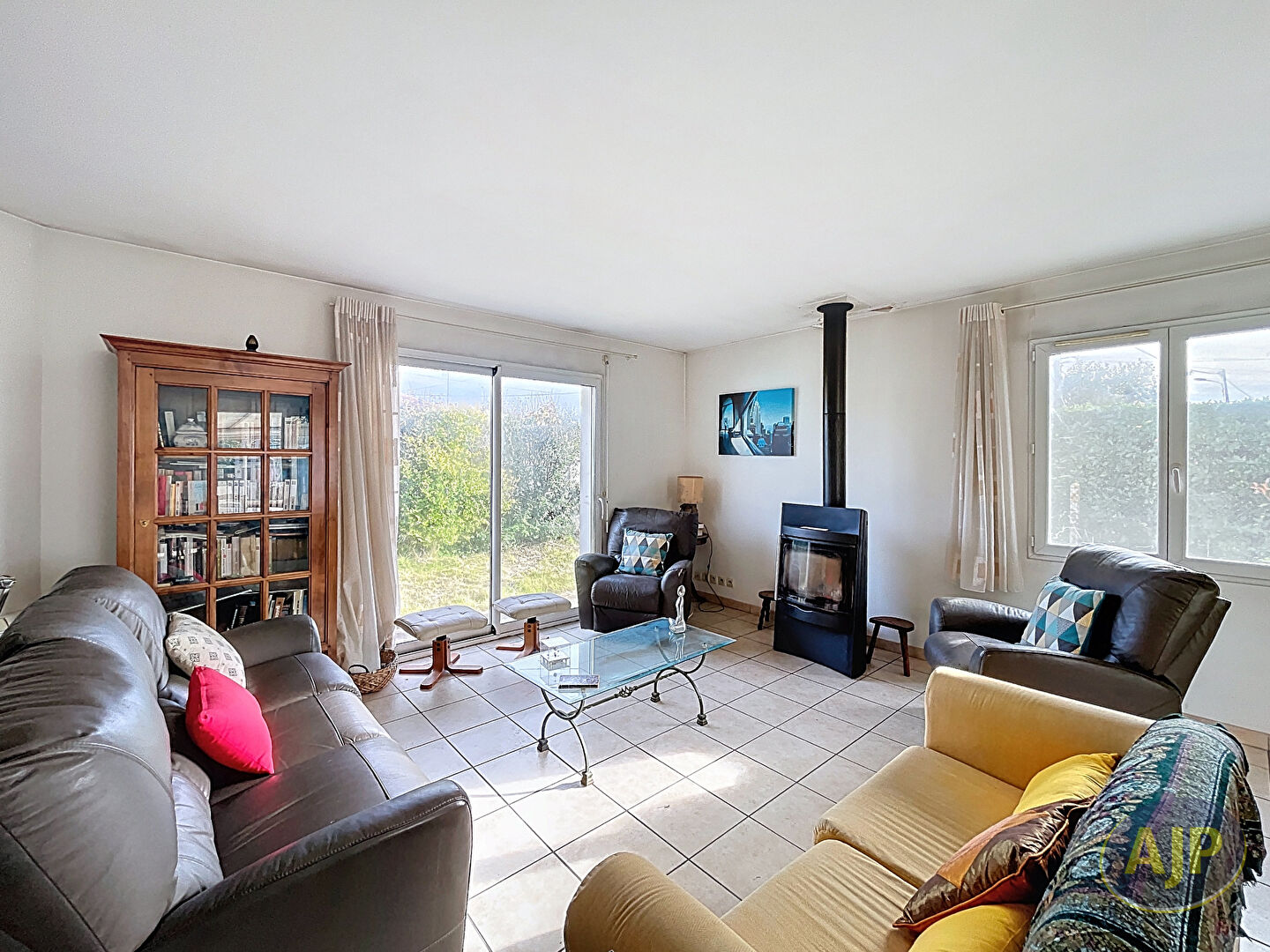 GUJAN MESTRAS - Maison 4 chambres sur terrain de 740 m². - photo 5