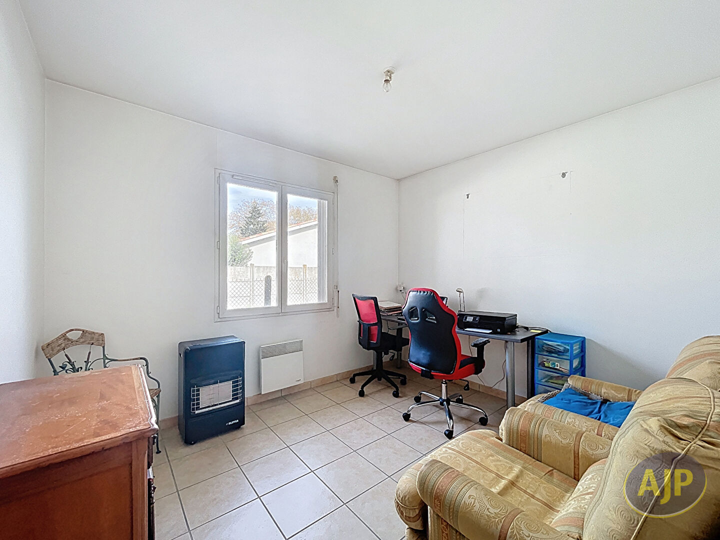 GUJAN MESTRAS - Maison 4 chambres sur terrain de 740 m². - photo 10