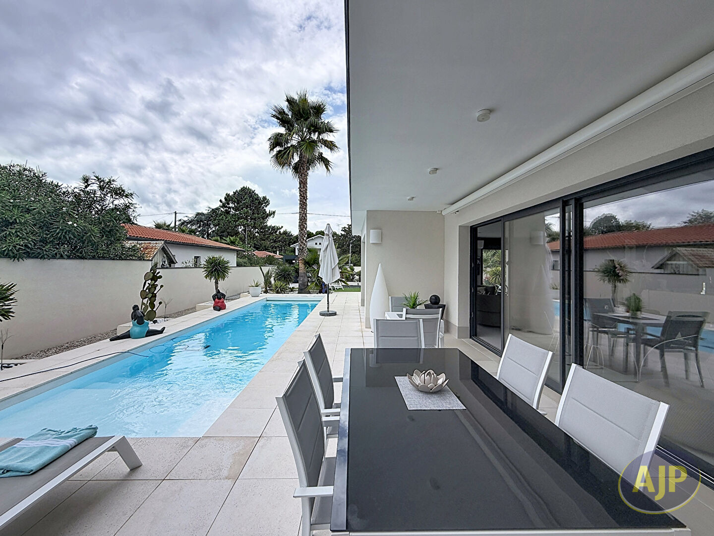GUJAN-MESTRAS ? LA HUME | Villa contemporaine 6 pièces ? 215 m² ? Piscine et jardin - photo 2